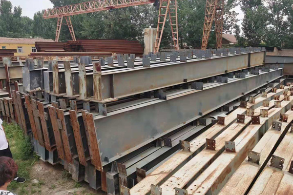 門式鋼結(jié)構(gòu)輕型鋼結(jié)構(gòu)預(yù)制倉庫