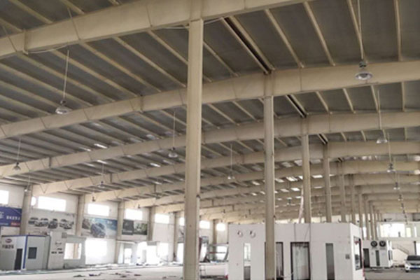 出售30加30米跨，152米長，8米高庫房，柱子400變900*220，中柱400*200 大梁900變500*220，檁條200